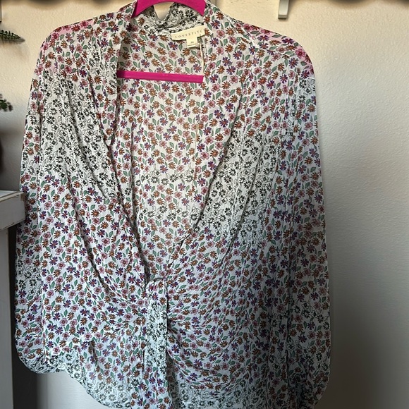 NWT LOVE STITCH WOMENS BLOUSE - Picture 1 of 4